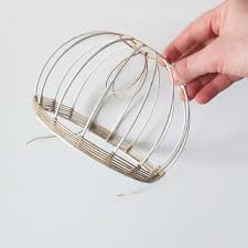 Solide, coloré et facile à manier, le scoubidou peut servir à fabriquer ou. Diy Abat Jour Ficelle Misc Webzine