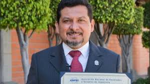 Dr. René Alejandro Lara Díaz archivos