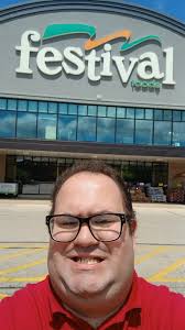 Checking out grocery stores in La Crosse