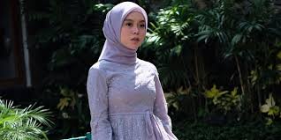 Keduanya juga digosipkan sudah menyebar undangan. Disebut Senasib Lesti Kejora Dijodohkan Dengan Rizky Billar Dream Co Id