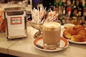 Pin By Billur Saatci On Coffeeoftheday Gununkahvesi Ne Ortak Olanlar Italy Coffee Food Photography Food