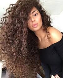 Capelli ricci uomo, tagli per capelli ricci, come asciugare i capelli ricci e i capelli ricci uomo sono una marcia in più, in quanto sono una vera e propria arma di seduzione, ma allo stesso tempo non. Come Asciugare I Capelli Ricci Trucchi Prodotti Op Cosmetics