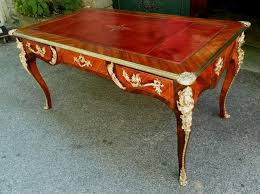 10 rue saint antoine est bureau 11 87 montréal québec h2y 1a2 téléphone. Bureau De Ministre Louis Xv A Espagnolettes 154 Cm Le Guide Des Antiquaires Mobilier De Salon Meuble Louis Xv Antiquaires
