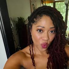 Eleanor Webber (@ewebberfilm)