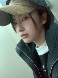 X 上的大屁股：「向井蓝是不是整容了t.co8uxhz5MMWz」  X