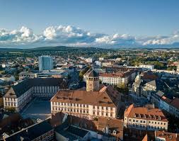 Eine bushaltestelle liegt direkt vor der haustür. Danke An Coci2121 Bayreuth Altesschloss Wilhelmine
