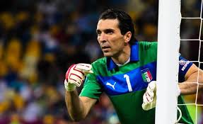 Italie Touche Par Rakitic Buffon Fait Parler L Humour Foot Legende L Actu Des Legendes Du Foot