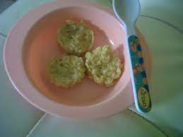 Ada bayi yang senang sekali ngemil, tetapi ada juga yang hanya akan makan makanan selingan sekali dalam sehari atau bahkan terbilang jarang. Cemilan N Finger Food 8 12 Bln Tulisan Bunda