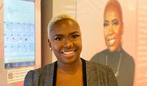 Maxine Pittman's Instagram, Twitter & Facebook