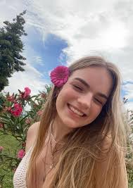 Dear Family, My name is Livia, I'm 32 years old, from Budapest Hungary and  I'm looking for a live in au pair position in London. I speak fluent  Hungarian, intermediate level English