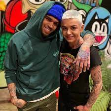 Chris brown has a new tattoo … and it's definitely not an image of rihanna. Chris Brown Shows Off New Hand Tattoo