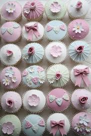 25 Cupcakes De Casamento Tao Lindos Que Da Pena De Comer Casar E Um Barato Cupcake Para Casamento Cupcakes Vintage Bolos De Copo Bonitos