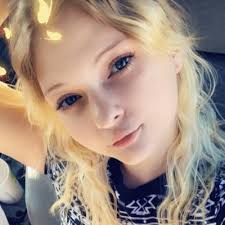 Maggie Murphy (@MaggieM78666917)