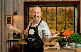 Hace quince años que empezó a trabajar como asesora gastronómica y estilista culinaria para marcas importantes del sector de la alimentación, como lekué, mousses royal, la sirena o philadelphia. Canal Cocina Gastronomia Cia