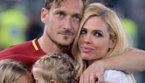 Ilary blasi (born 28 april 1981) is an italian showgirl, model, television personality, and former child actress. Ilary Blasi Love With Francesco Totti Pledge Times