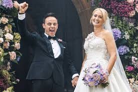 Anthony david mcpartlin obe is an english television presenter, tv producer, singer, comedian and actor. Maq0ytspbz55wm