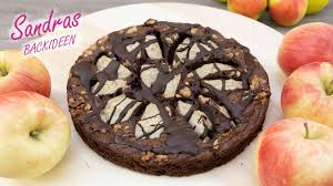 In der zwischenzeit die schokolade über. Apfel Schoko Kuchen Mit Nussen Einfach Und Lecker Rezept Fur 18 Cm Oder 22 Cm Springform Youtube