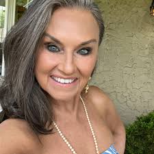 jennifer aniston & bradley cooper, 2024