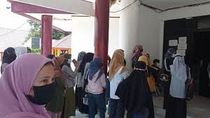 Sr yang merupakan mahasiswa fakultas psikologi (fpsi) unm penerima bidikmisi menjelaskan bahwa memang benar dana bidikmisi sampai saat ini belum cair. Dana Bidikmisi Untuk Mahasiswa Untad Belum Cair Ini Penyebabnya Tribun Palu