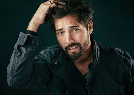 Who is Andrew Bowen dating? Andrew Bowen girlfriend, wife