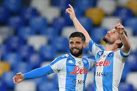 Con ogni probabilità il napoli presenterà le sue maglie il prossimo 20 di agosto, in ampio ritardo rispetto ai tempi delle altre squadre di serie a. Napoli Caos Maglie La Situazione A Dimaro