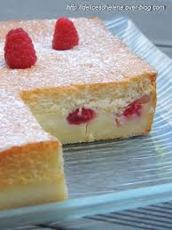 Gateau Magique A La Framboise Les Delices D Helene Gateaux A La Mode Recette Gateau Dessert
