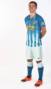 Im nächsten jahr findest du dann das neue atletico madrid trikot 2021 / 22 ebenfalls zu günstigen preisen. Das 3 Trikot Fur Die Saison 2018 19 Pena Atletica Centuria Germana E V