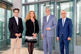 Professor sabina jeschke was born in kungälv, sweden, on july 27, 1968. Deutsche Bahn Wird Mitglied Bei Deutschland Sicher Im Netz Deutschland Sicher Im Netz