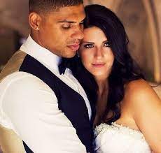 The couple married in 2014. Alanna Forsyth Reaves Bio Age Net Worth Salary Married Nationality Body Measurement Career