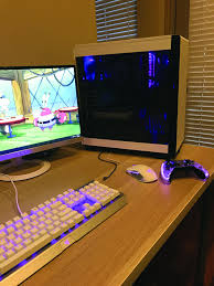 Tips And Techniques For Computer Tips Computertips Diy Computer Desk Gaming Computer Desk Gaming Room Setup
