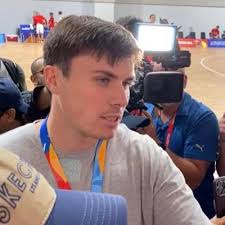 Aidan McGregor (@aidanamcgreg4)