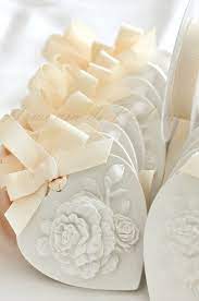 Bomboniere battesimo bambino, bomboniere comunione o speciali idee segnaposto! Gessi Profumati Segnaposto Matrimonio Ideias De Presente Arte Em Gesso Ideias