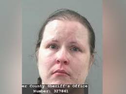 Utah mom sentenced to community service after locking kids in trunk