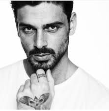 Paura Di Amare Cast In 2020 Michele Just Beautiful Men Portrait