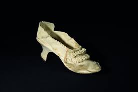 November 2, 1755 vienna (now in austria) died: Marie Antoinette S Silk Shoe Goes Up For Sale In Versailles Daily Sabah