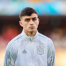 Pedri remained on loan at las palmas last season before moving to barcelona with his older brother acting as his chaperone and roommate. Barcelona Don T Want Pedri Heading To Olympics Report Barca Blaugranes
