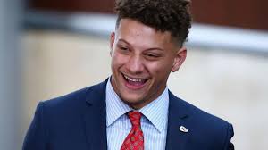 Patrick Mahomes On Pace To Become Youngest Athlete Billionaire, After  Investment Into $400 Billion Industry - PlayersTV