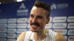 This Day in Track & Field, February 24, Jeff Hartwig is first American to  clear Six Meters (2002), Born This Day: Aleia Hobbs (