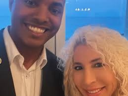 Sitting at Fort Lauderdale airport. A guy just walked by me and gave me the  dirtiest look. I smiled. I can't imagine why 😉 #AmYisraelChai  #BringThemHome #BringThemHomeNOW