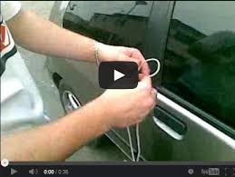 Perhatikan cara membuka intu mobil dengan pasak angin. Middletown Cafe Gempar Cara Buka Kereta Tanpa Kunci Dalam Masa 10 Saat Telah 2 Juta View Rugi Tak Tengok Video Http On Fb Me 15ewzhl Fsp Facebook