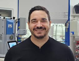 Prof. Dr. Caio Costa Oliveira