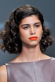 Here are some which saves you time. Cute Holiday Hairstyles For Short Hair Stylecaster