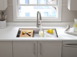 Múltiples soluciones para la cocina. Fregaderos De Kohler