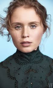 Meet Australian Actress Eliza Scanlen Sharp Objects S Up And Coming Star Sharp Objects Celebrity Culture Celebrities Female