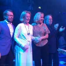 Feb 11, 2021 · abba zählt bis heute zu den erfolgreichsten bands aller zeiten. Abba Wieder Vereint Fur Einen Abend Der Spiegel