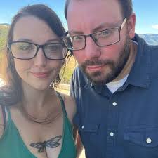 Dystopian and fantasy romance book recommendations?