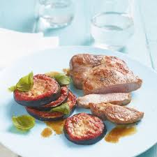 Die klassische low carb ernährung ist meist reich an fleisch und fisch, da dies ein einfacher weg ist, an proteine und nährstoffe zu gelangen und kohlenhydrate zu umgehen. Low Carb Rezepte Mit Fleisch Essen Und Trinken
