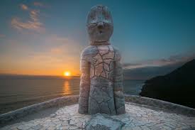 En la comuna de camarones, provincia de arica, el terremoto removió un terreno arqueológico, desenterrando osamentas de momias de la cultura chinchorro, consideradas las más antiguas del mundo. Envian A La Unesco El Expediente De La Cultura Chinchorro Eanoticias