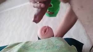 Porn buceta Doll gozando no final