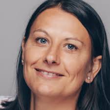 Laura Haack's Instagram, Twitter & Facebook